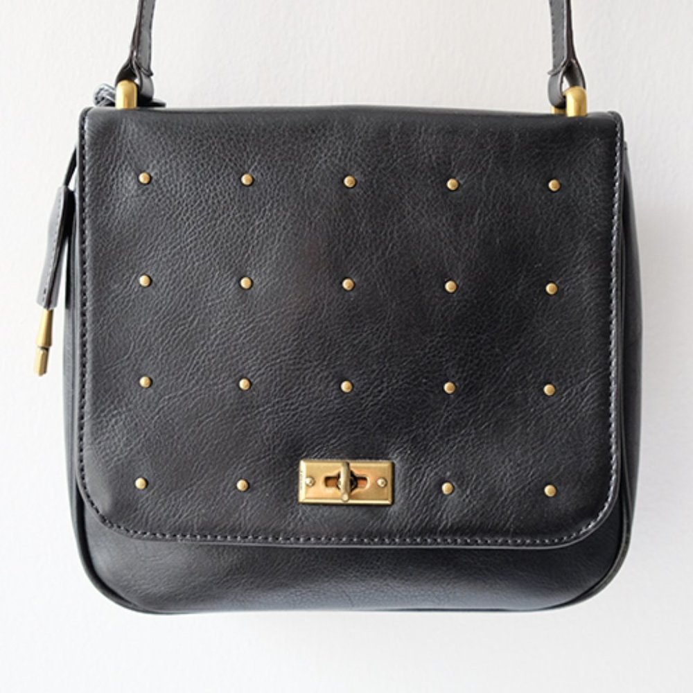 SOLD❗️Fossil Black Leather Memoir Crossbody Bag